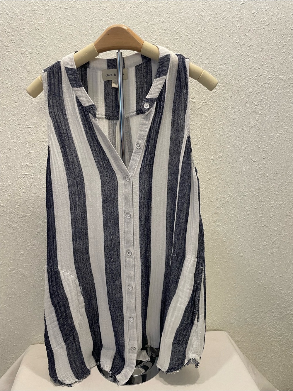 cloth & stone Navy and White Vertical Stripe Sleeveless Button-Front Top